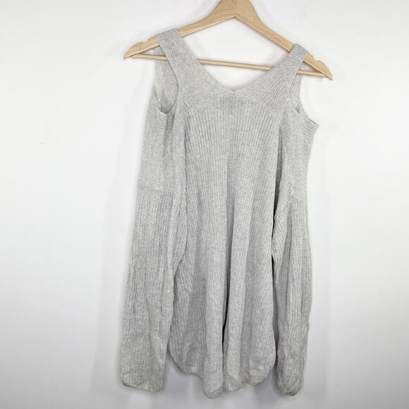 Express Light Grey V-Neck Knit Cold Shoulder Sweater Women's Size Medium M - Picture 2 of 7